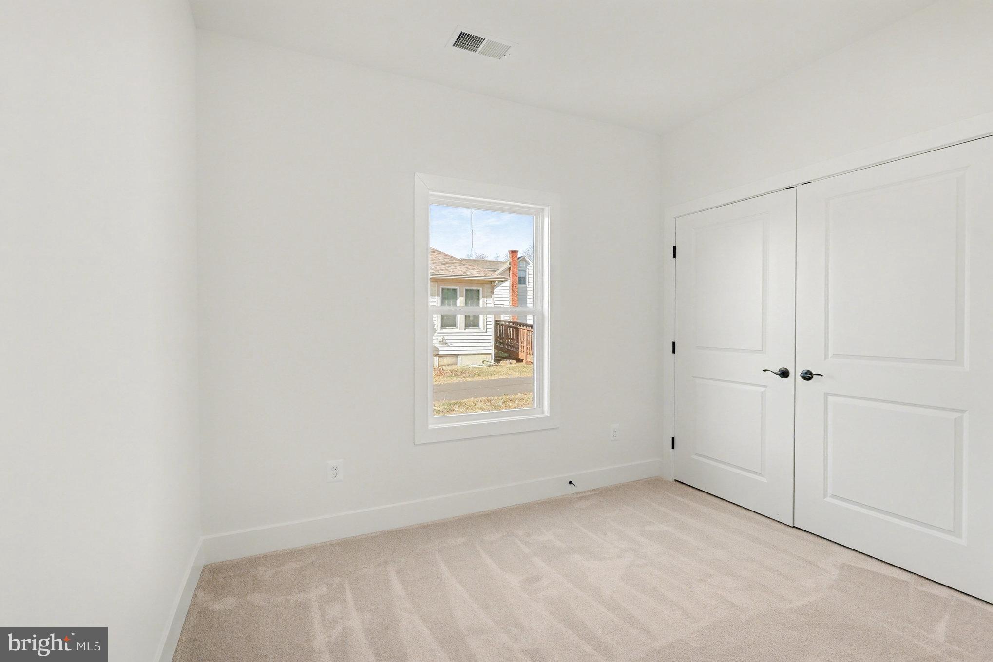 277 White Oak Road Fredericksburg, VA 22405 - Photo 11 of 23