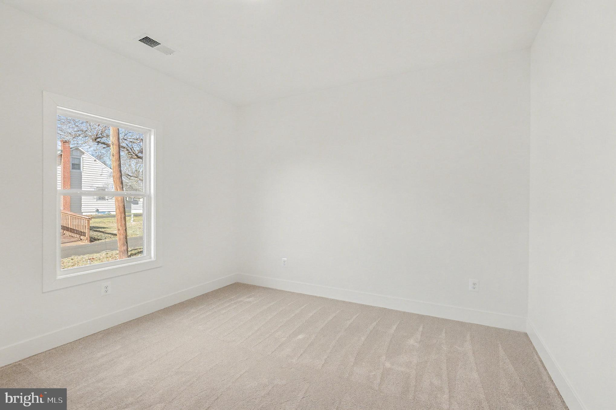 277 White Oak Road Fredericksburg, VA 22405 - Photo 12 of 23