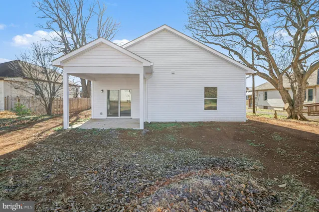 $479,900 | 277 White Oak Road, Fredericksburg, VA 22405
