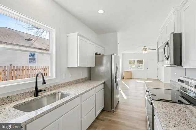 $479,900 | 277 White Oak Road, Fredericksburg, VA 22405