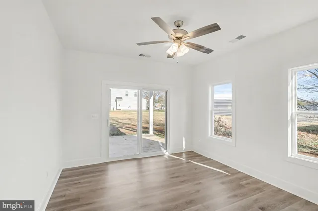 $479,900 | 277 White Oak Road, Fredericksburg, VA 22405