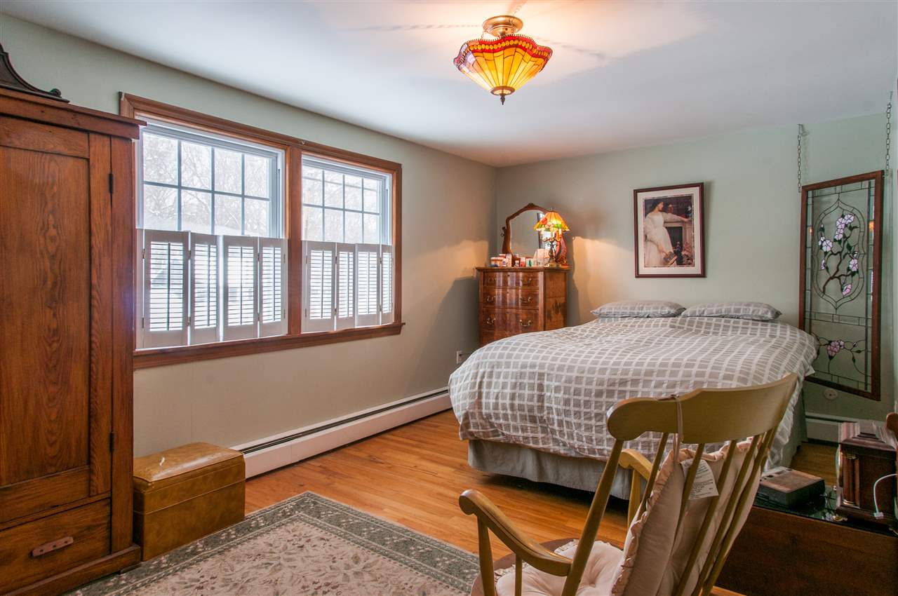 24 Todd Road Nashua, NH 03064 - Photo 18 of 33