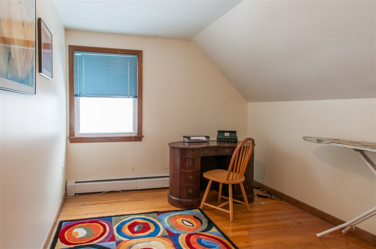 24 Todd Road Nashua, NH 03064 - Photo 21 of 33