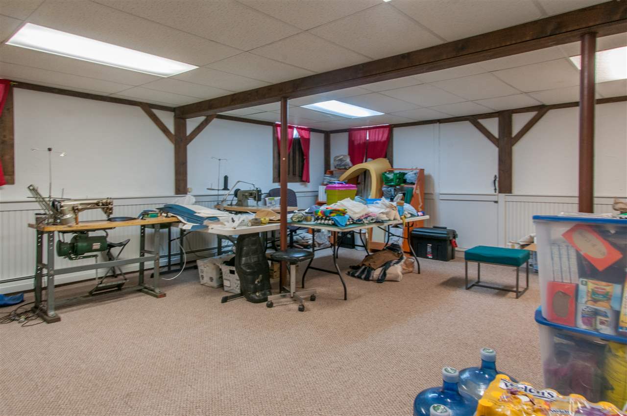 24 Todd Road Nashua, NH 03064 - Photo 31 of 33