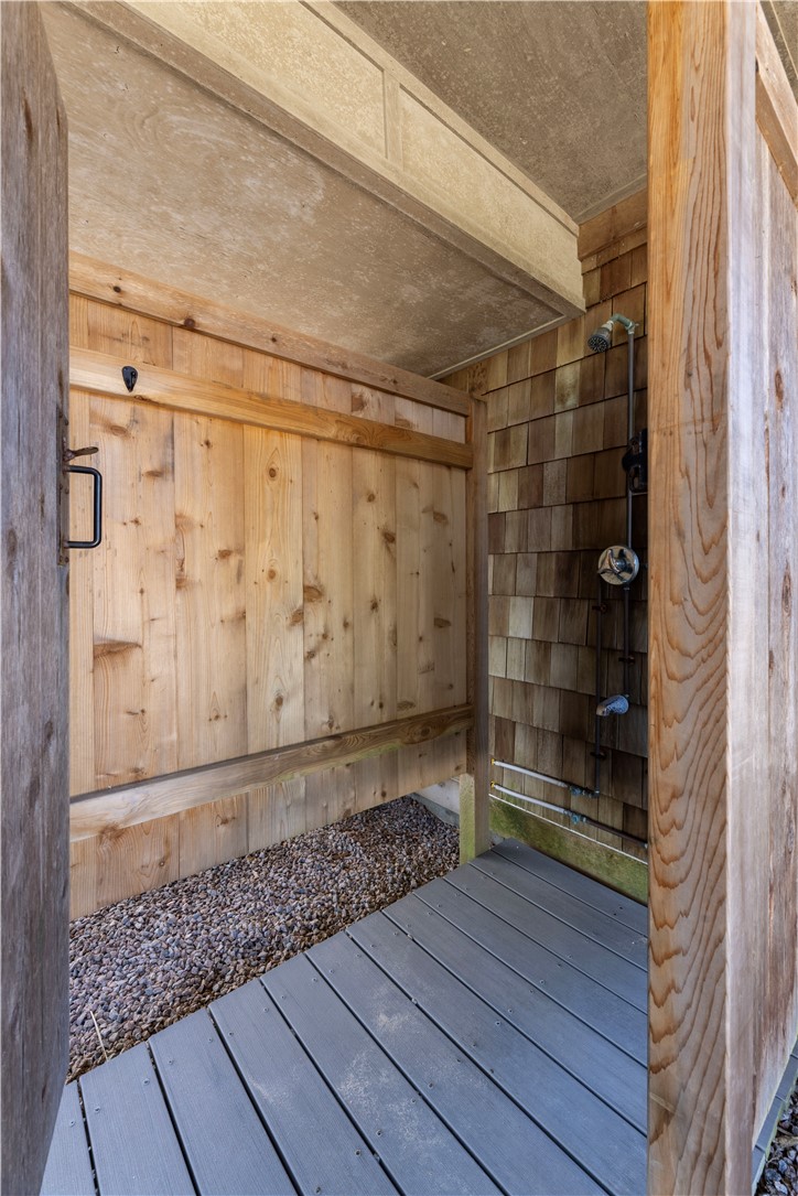 470 Atlantic Avenue Westerly, RI 02891 - Photo 41 of 50