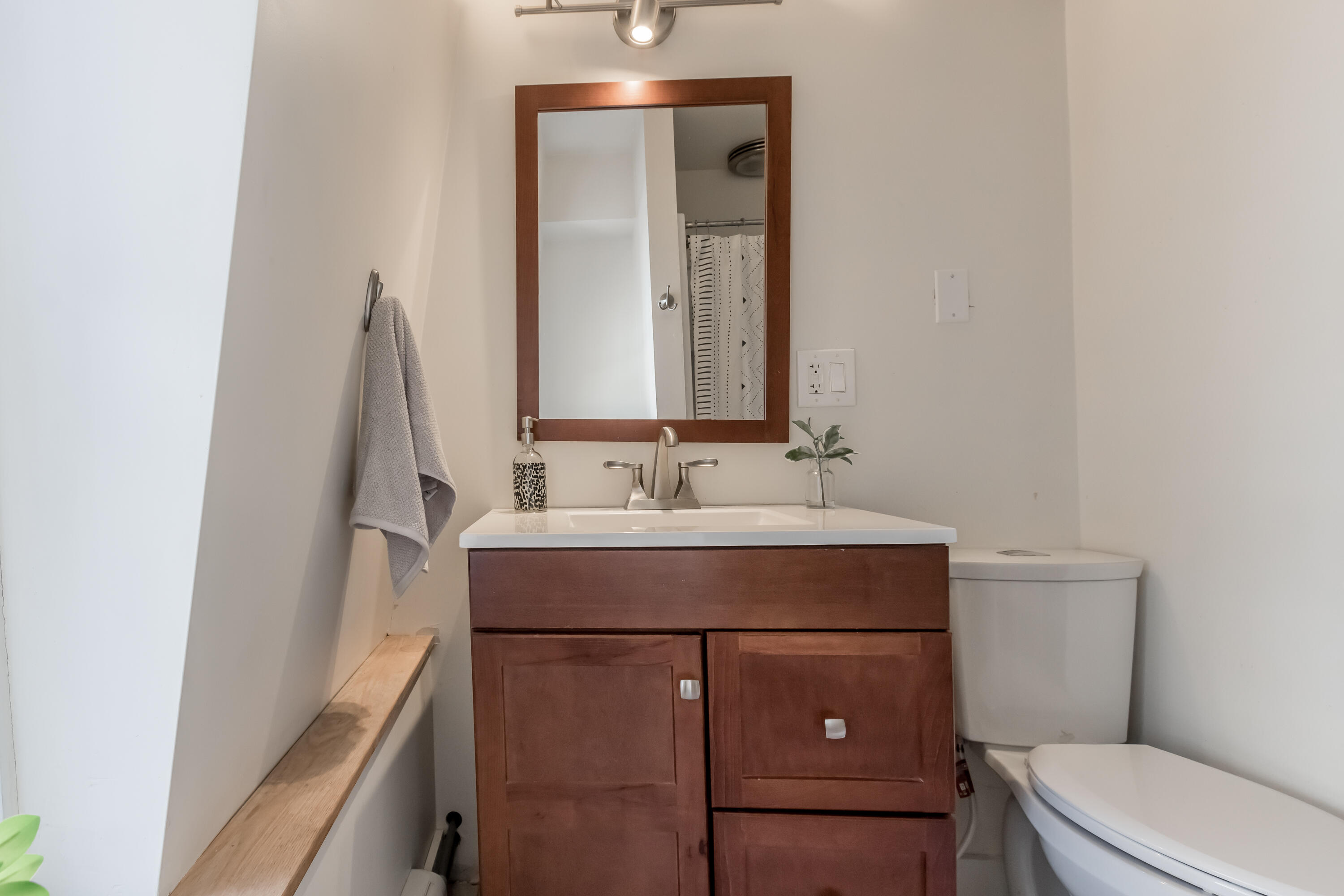 35 Deering Street, Unit 2 Portland, ME 04101 - Photo 21 of 39 Full Bath