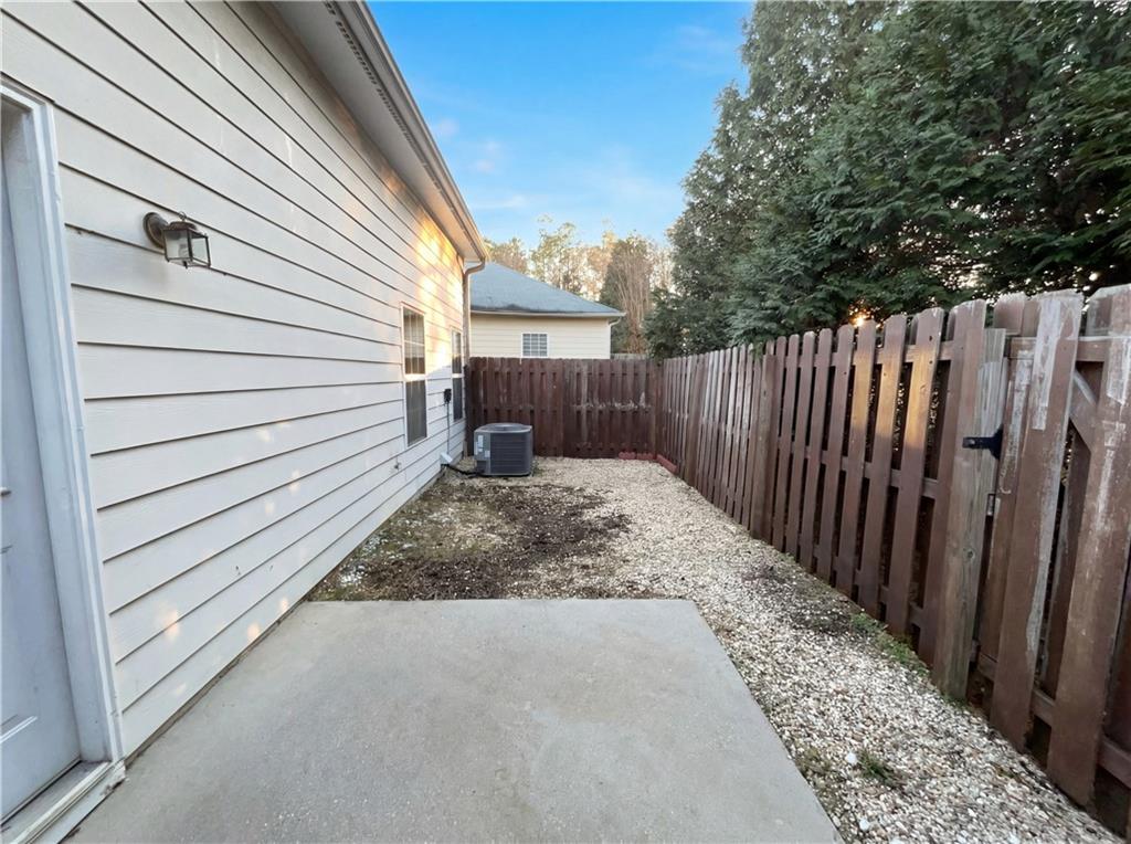 2022 Appaloosa Way Conyers, GA 30012 - Photo 8 of 21