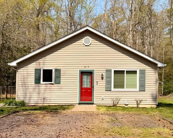 $330,000 | 213 12th Street, Colonial Beach, VA 22443