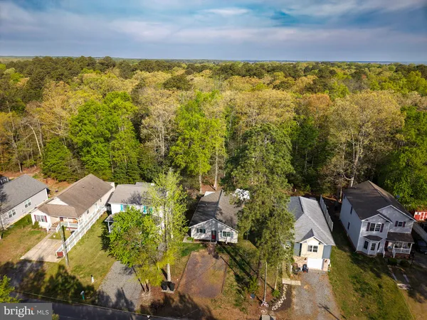 $330,000 | 213 12th Street, Colonial Beach, VA 22443