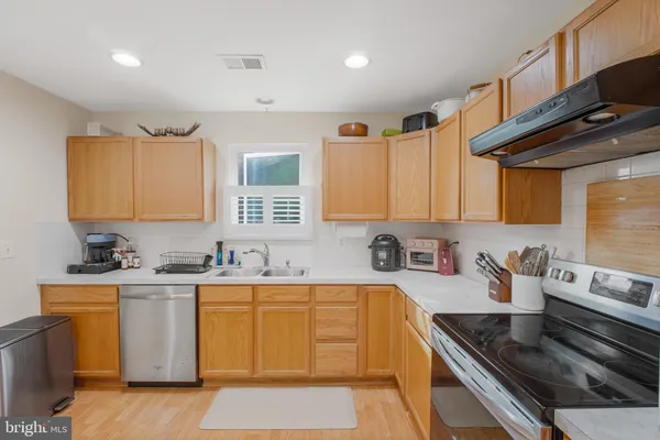 $330,000 | 213 12th Street, Colonial Beach, VA 22443