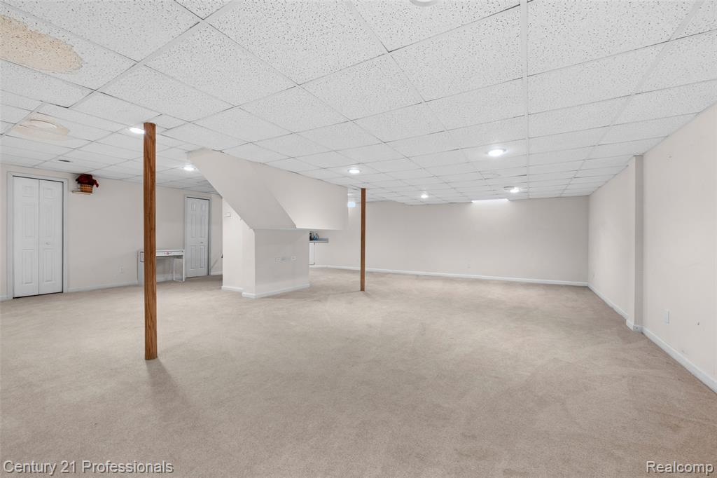 3814 Beechcrest Road Rochester Hills, MI 48309 - Photo 39 of 49