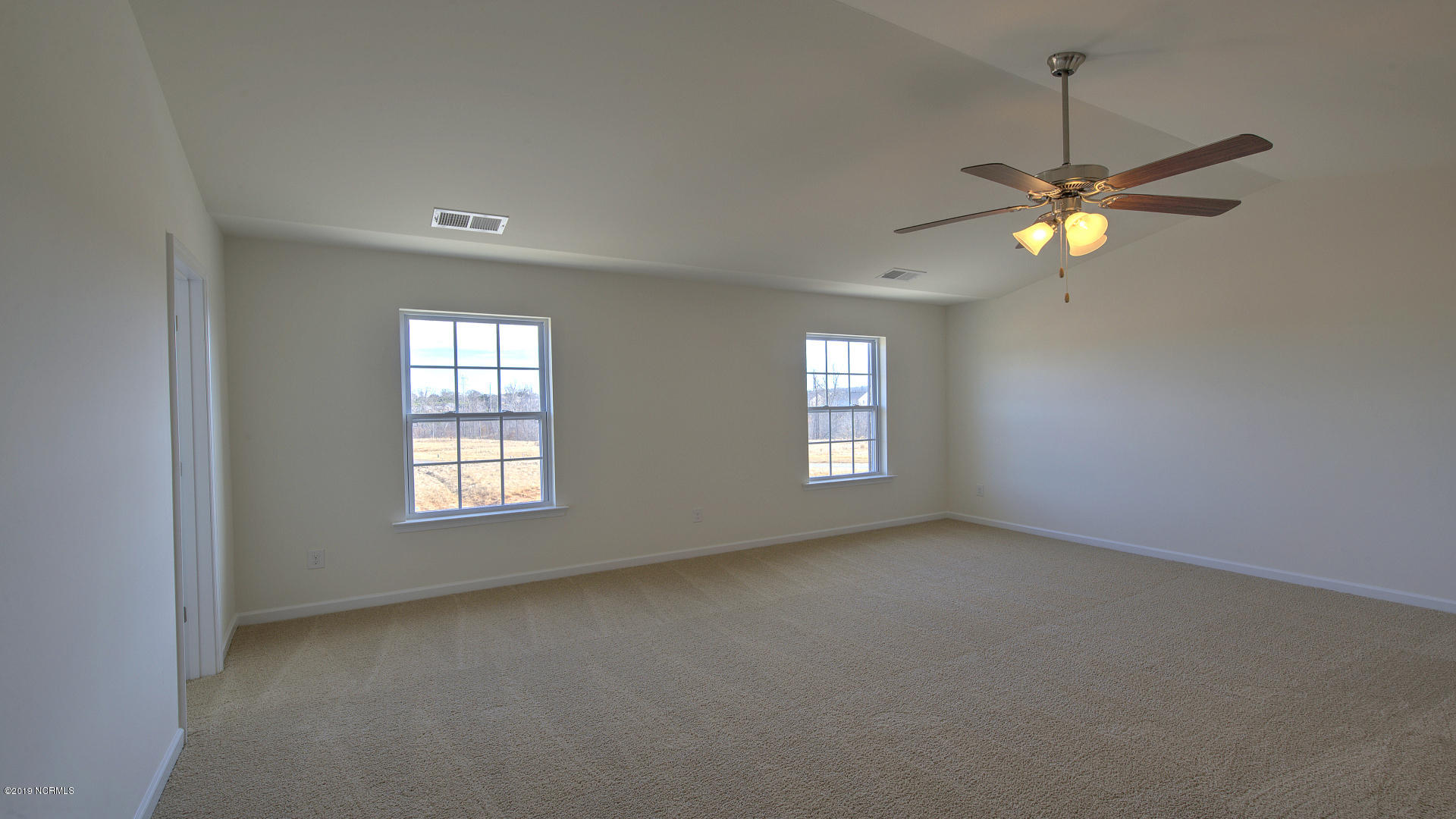 306 Frida Road New Bern, NC 28560 - Photo 11 of 16 Hamilton Master Bdrm