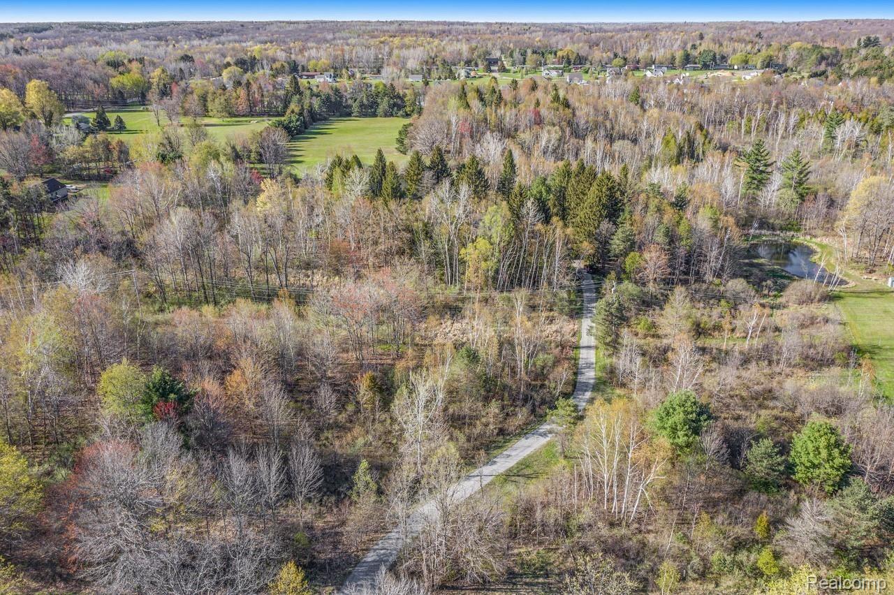 2111 King Road Lapeer, MI 48446 - Photo 43 of 45 thumbnail_DJI_0214.jpg