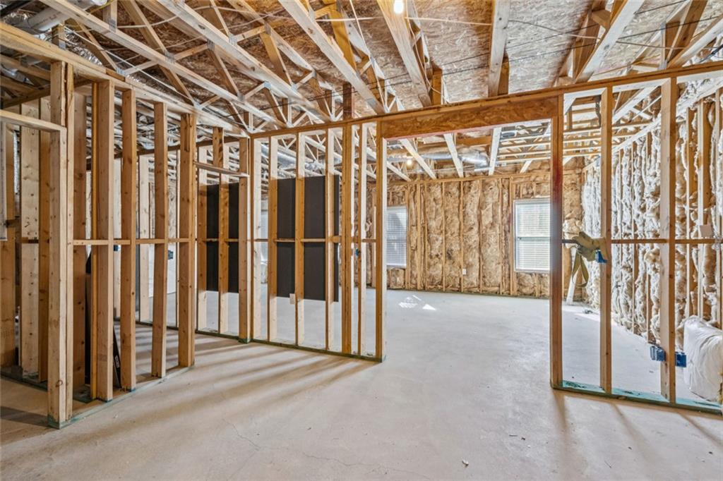 1632 Drew Drive Atlanta, GA 30318 - Photo 11 of 84