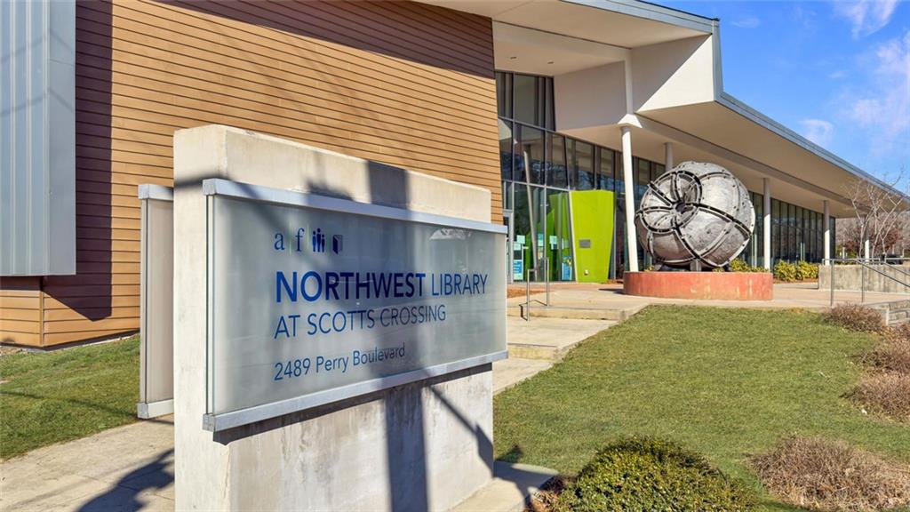 1632 Drew Drive Atlanta, GA 30318 - Photo 16 of 84