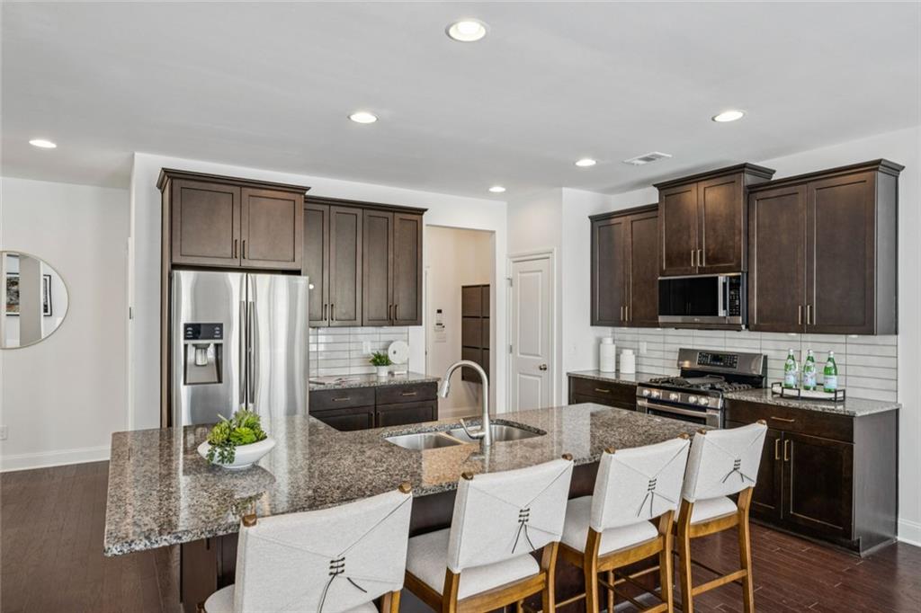 1632 Drew Drive Atlanta, GA 30318 - Photo 5 of 84