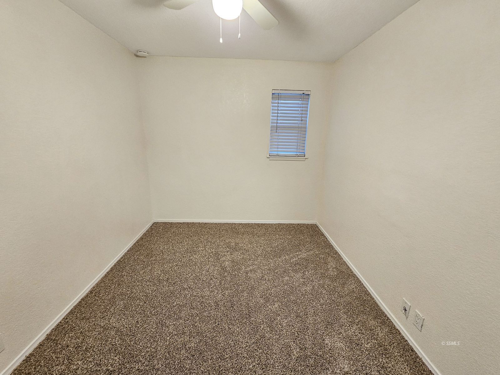 225 North Warner Street Ridgecrest, CA 93555 - Photo 8 of 12