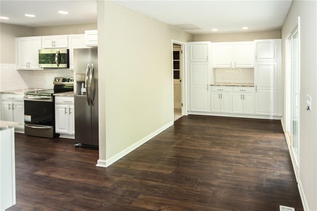 4902 Alameda Road Indianapolis, IN 46228 - Photo 12 of 27 Gallery Image 12