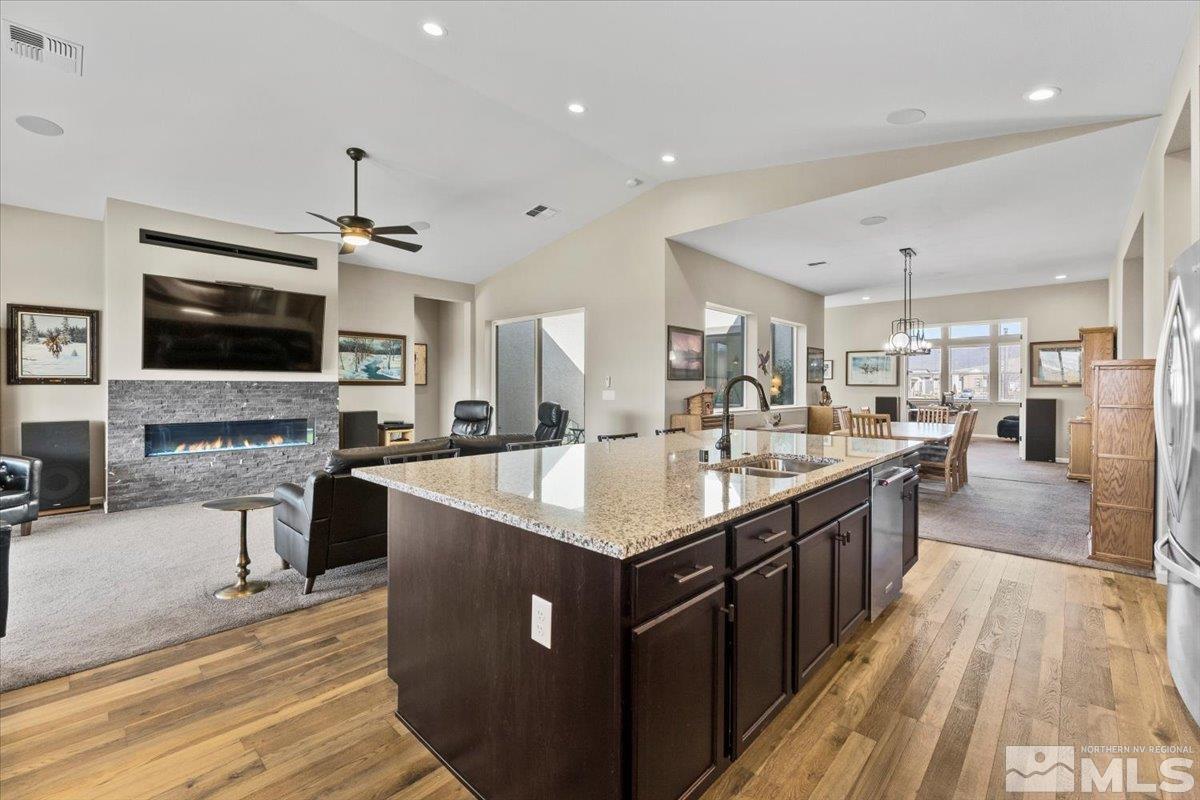 12075 Desert Crimson Lane Reno, NV 89521 - Photo 5 of 40 Photo 5