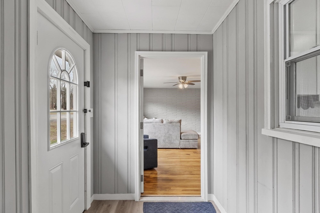 184 Fitchburg Road Townsend, MA 01469 - Photo 7 of 25