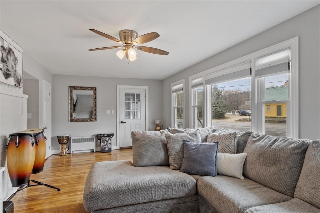 184 Fitchburg Road Townsend, MA 01469 - Photo 8 of 25