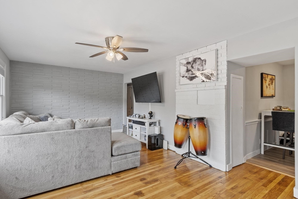 184 Fitchburg Road Townsend, MA 01469 - Photo 9 of 25