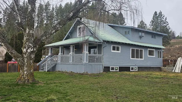 $385,000 | 1600 Highway 6, Potlatch, ID 83855