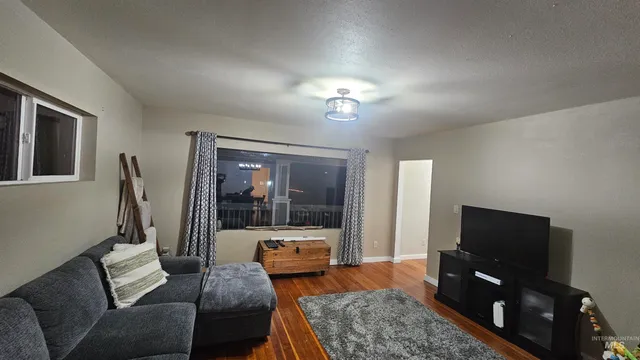 $385,000 | 1600 Highway 6, Potlatch, ID 83855