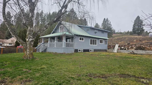 $385,000 | 1600 Highway 6, Potlatch, ID 83855