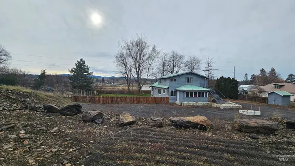 $375,000 | 1600 Highway 6, Potlatch, ID 83855