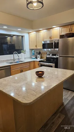 $375,000 | 1600 Highway 6, Potlatch, ID 83855