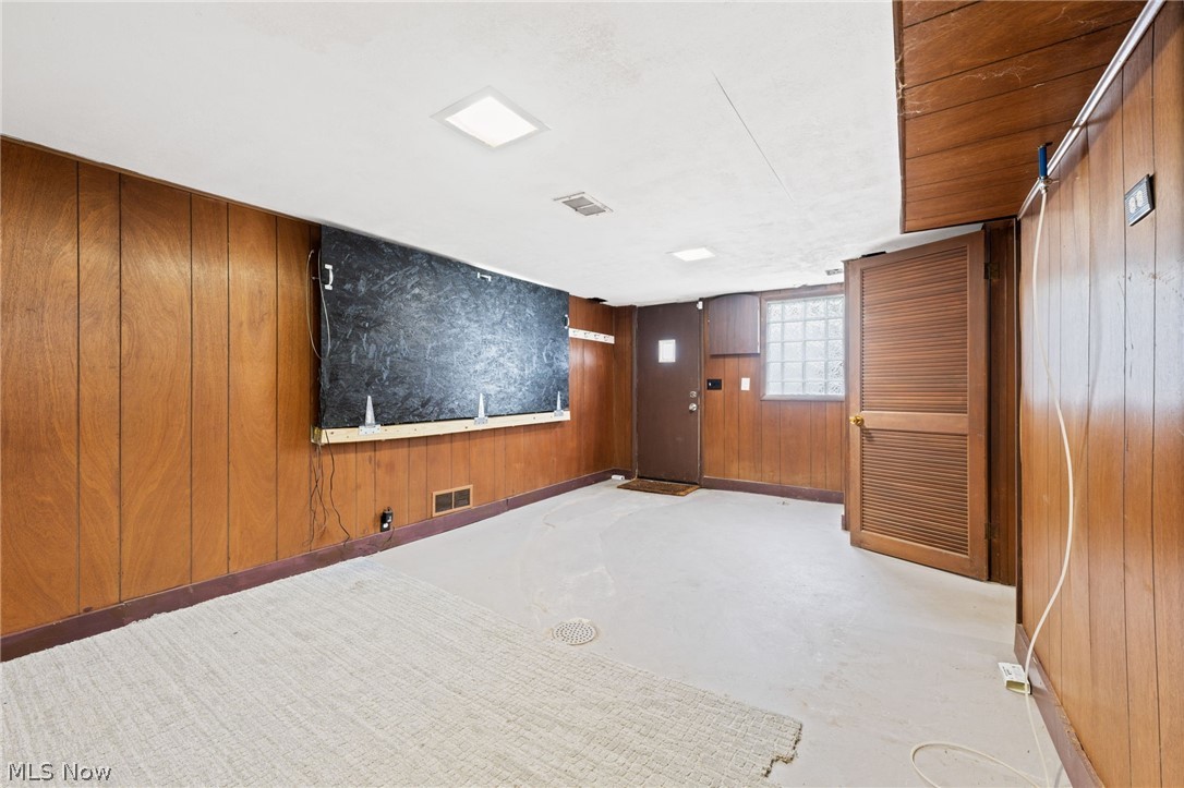 6235 Hathaway Road Cleveland, OH 44125 - Photo 26 of 43 Additional rec room with game room with separate entrance
