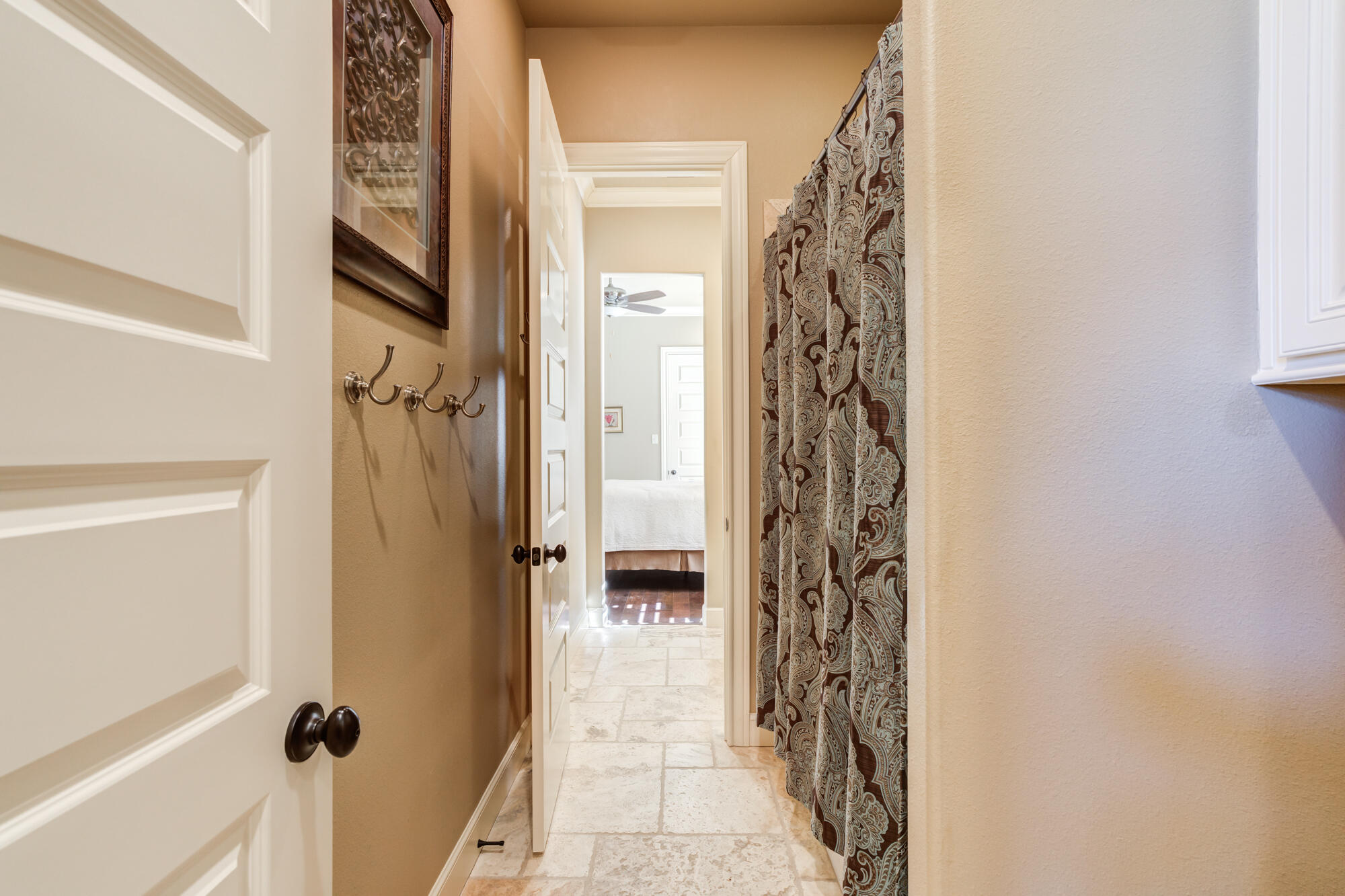 3803 113th Street Lubbock, TX 79423 - Photo 45 of 110 3803-113th-St_Lubbock-TX_16_Bathroom-3