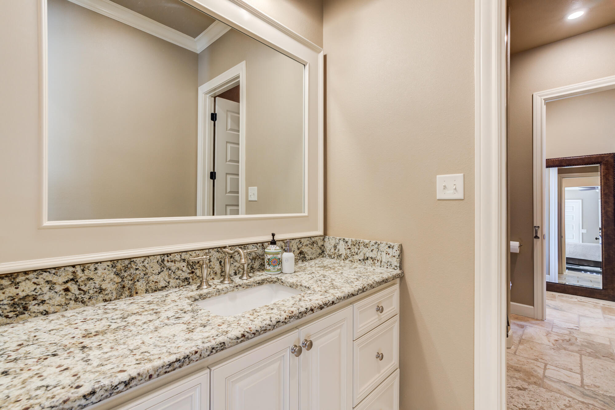 3803 113th Street Lubbock, TX 79423 - Photo 48 of 110 3803-113th-St_Lubbock-TX_19_Bathroom-3