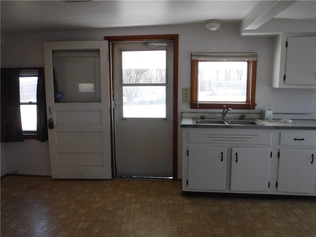 358 Harpers Ferry Road Beaver Falls, PA 15010 - Photo 12 of 24