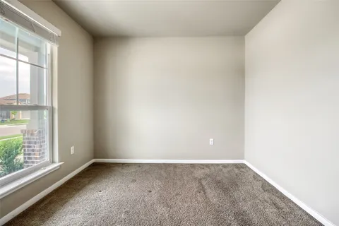 $1,700 | 102 Sulphur River Loop, Hutto, TX 78634