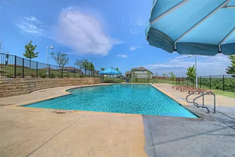 $1,700 | 102 Sulphur River Loop, Hutto, TX 78634