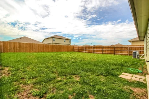 $1,700 | 102 Sulphur River Loop, Hutto, TX 78634