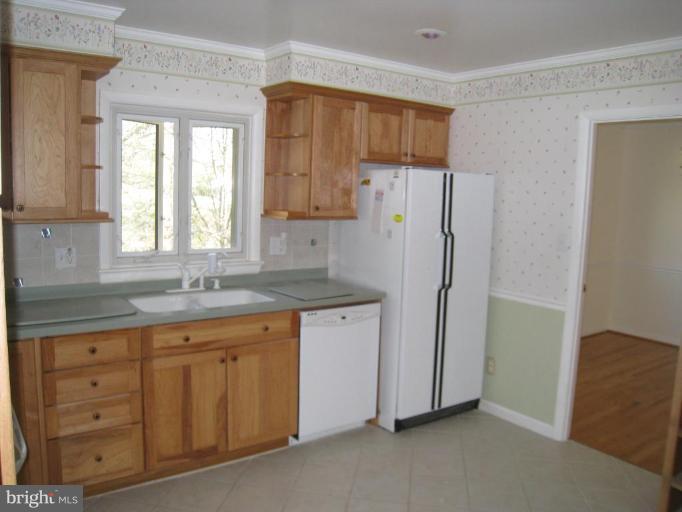 3410 Ramsgate Terrace Alexandria, VA 22309 - Photo 3 of 8 Kitchen #2