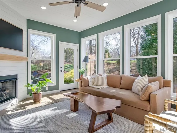 $525,000 | 405 Wolfpass Drive, O'Fallon, IL 62269
