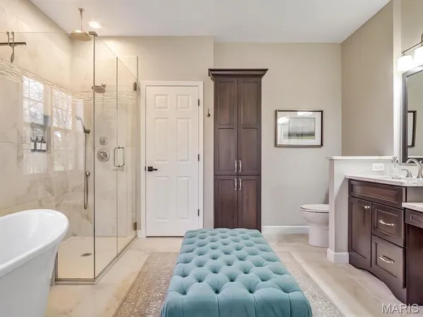 $525,000 | 405 Wolfpass Drive, O'Fallon, IL 62269