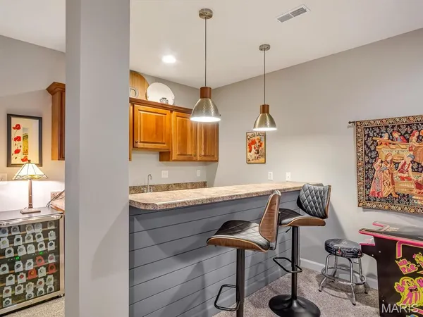 $525,000 | 405 Wolfpass Drive, O'Fallon, IL 62269