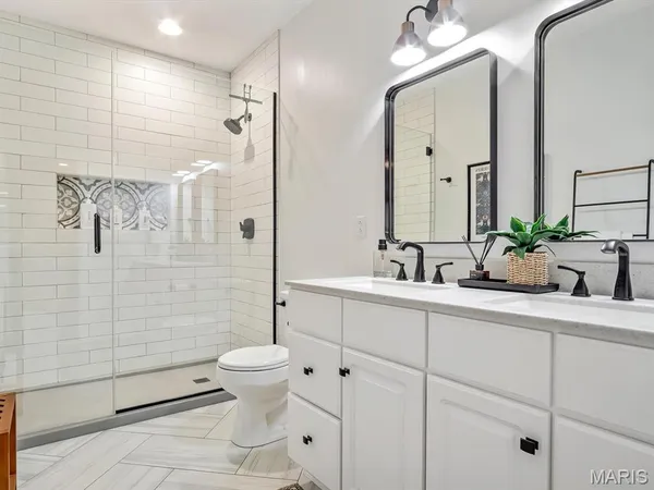 $525,000 | 405 Wolfpass Drive, O'Fallon, IL 62269