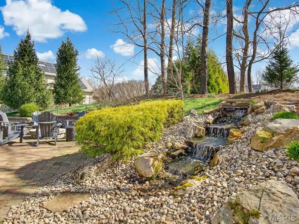 $525,000 | 405 Wolfpass Drive, O'Fallon, IL 62269