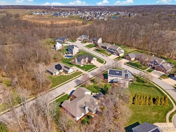 $525,000 | 405 Wolfpass Drive, O'Fallon, IL 62269