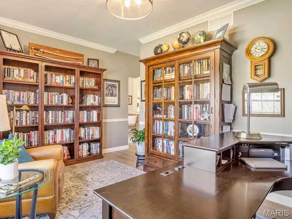 $525,000 | 405 Wolfpass Drive, O'Fallon, IL 62269