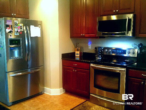 22068 Garland Loop Silverhill, AL 36576 - Photo 2 of 25 Kitchen