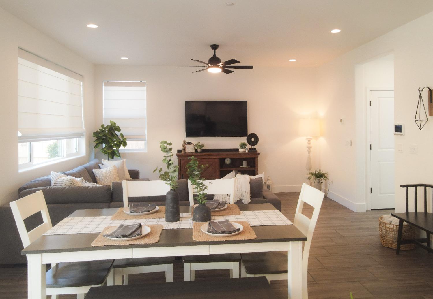 4545 Hillside Road Madera, CA 93636 - Photo 9 of 57 Gallery Image 9