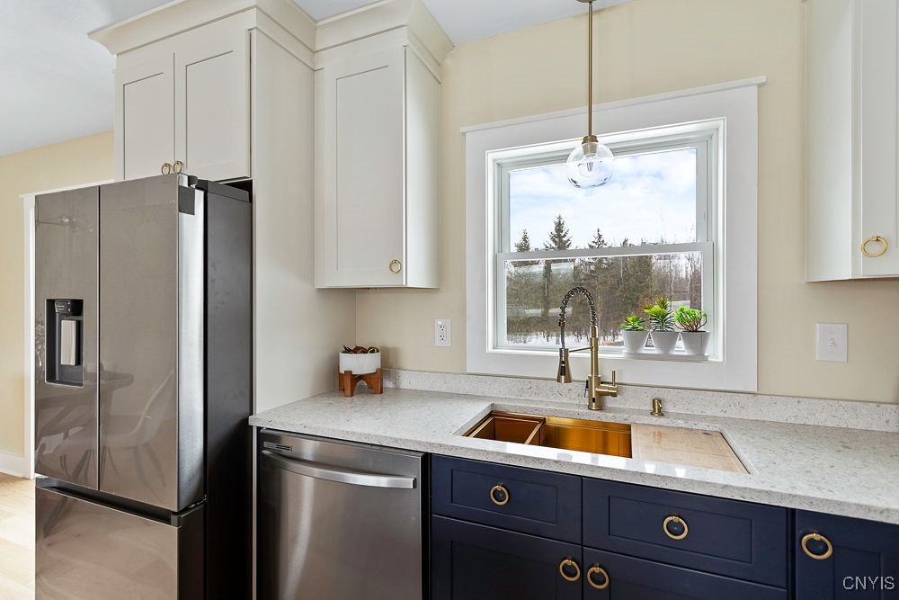 8731 Kinderhook Road Manlius, NY 13082 - Photo 11 of 42