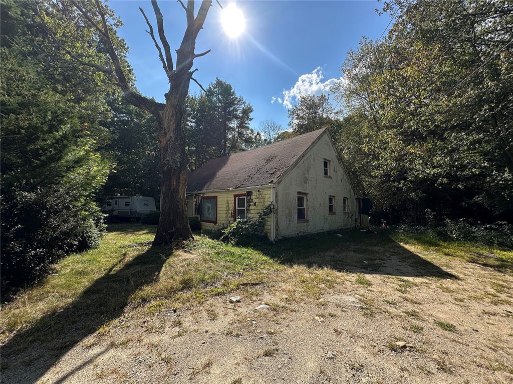 1663 Victory Highway Coventry, RI 02816 - Photo 6 of 8